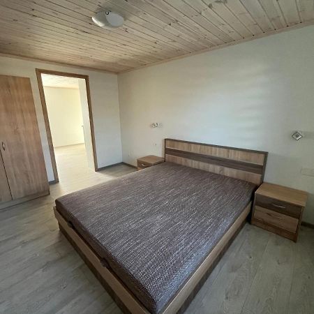 Ska Anyksciai Lägenhet Exteriör bild